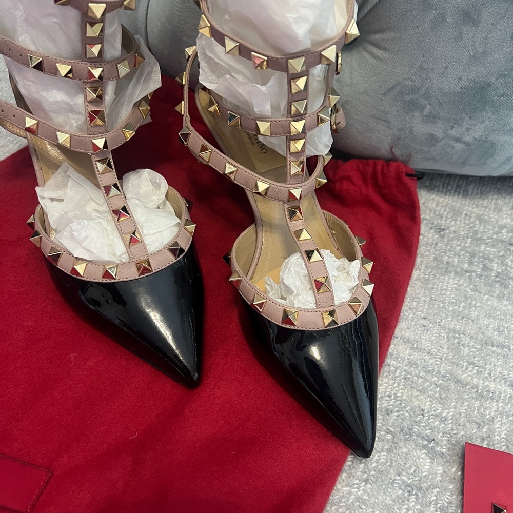 Valentino Rockstud strappy heel, 37, dustbag, xtra studs & heel tips incl no box